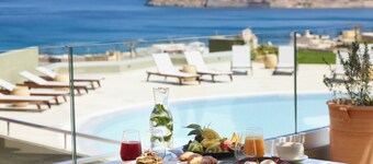 Cayo Exclusive Resort and Spa