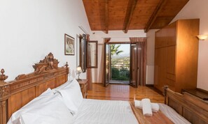 3 soverom, skrivebord, strykejern/-brett og wi-fi