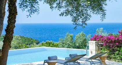 Luxury Residence | Infinity Pool & Sea View