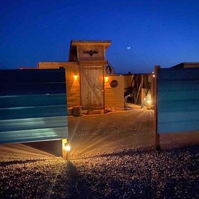 Writer's Nook - Epic Stars & Sunsets - Close to Zion 