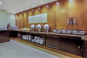 Daily continental breakfast (MXN 200 per person) - Garden Park San Luis Potosí (San Luis Potosi)