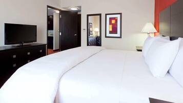 Junior Room, 1 King Bed