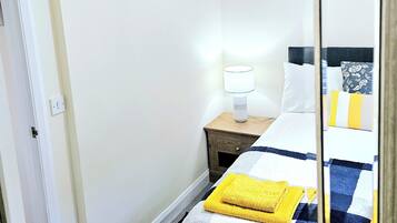 2 sovrum, strykjärn/strykbräda, gratis wi-fi och sängkläder