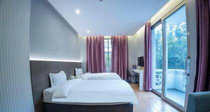 Dongjiang Hotel
