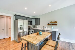 Fridge, microwave, oven, dishwasher