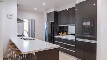 Fridge, microwave, oven, stovetop