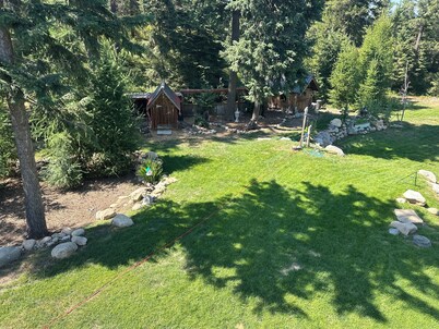 Idyllic Idaho Getaway: Your Spirit Lake Sanctuary