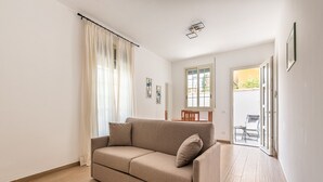Ảnh chưa phân loại, 5 trong số 14 ảnh, nút