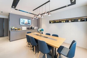 Interior - Homeinn · neo (Shijiazhuang Xinbai Square Wanli Temple Pedestrian Street) (Shijiazhuang)