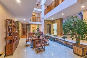 Garden - Boffin Holiday Inn (Lijiang)