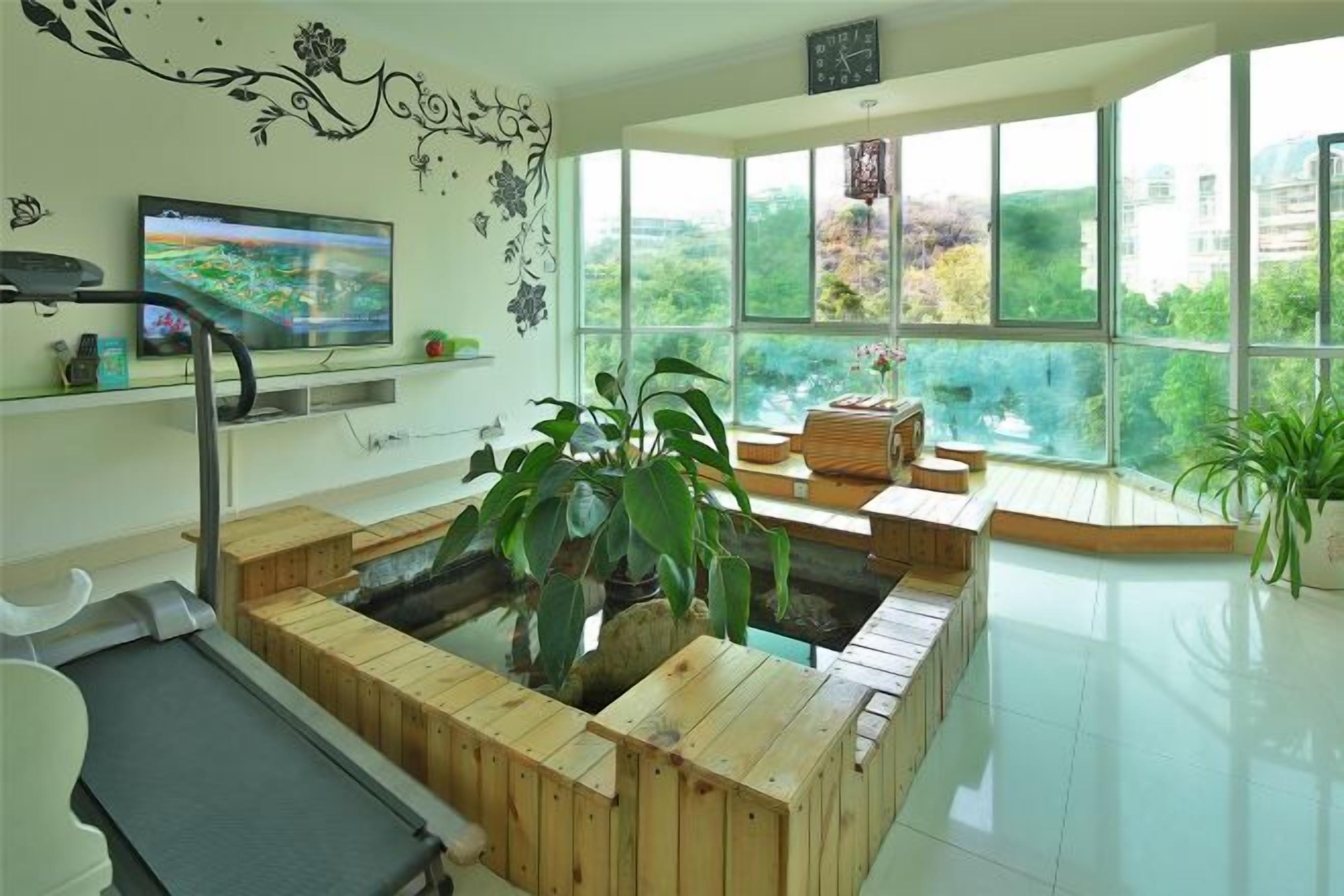 المنشأة من الداخل