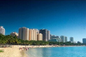 Beach - Haibian Dujiawu Hotel (Sanya Dadonghai) (Sanya)