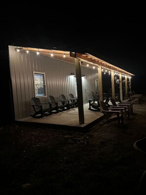 Terrace/patio - Trailside ATV Lodge #E | 3BR | Sleeps 14 | Hot Tub (Red Jacket)