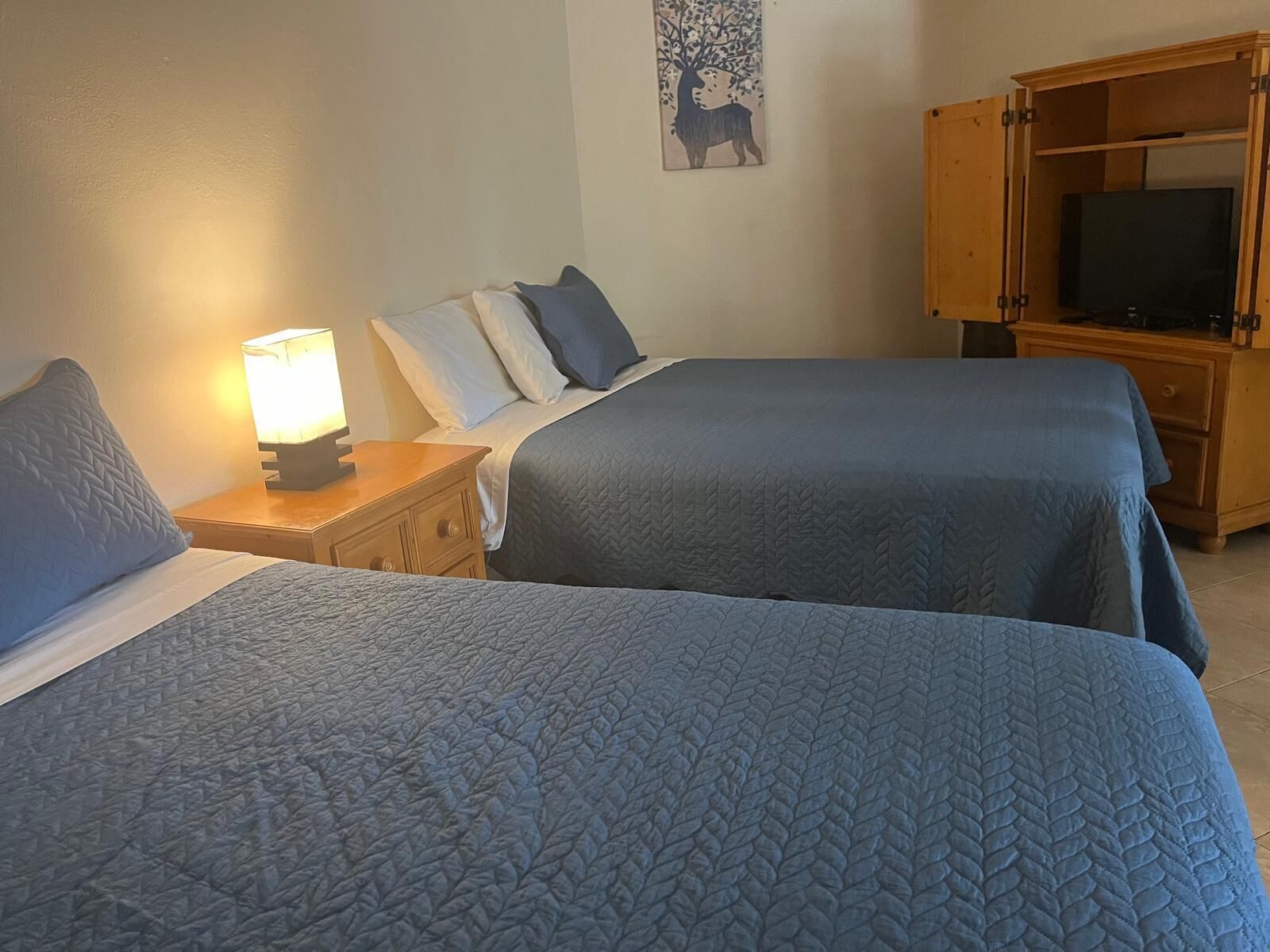 2 quartos, ferros/tábuas de passar roupa, Wi-Fi, roupa de cama