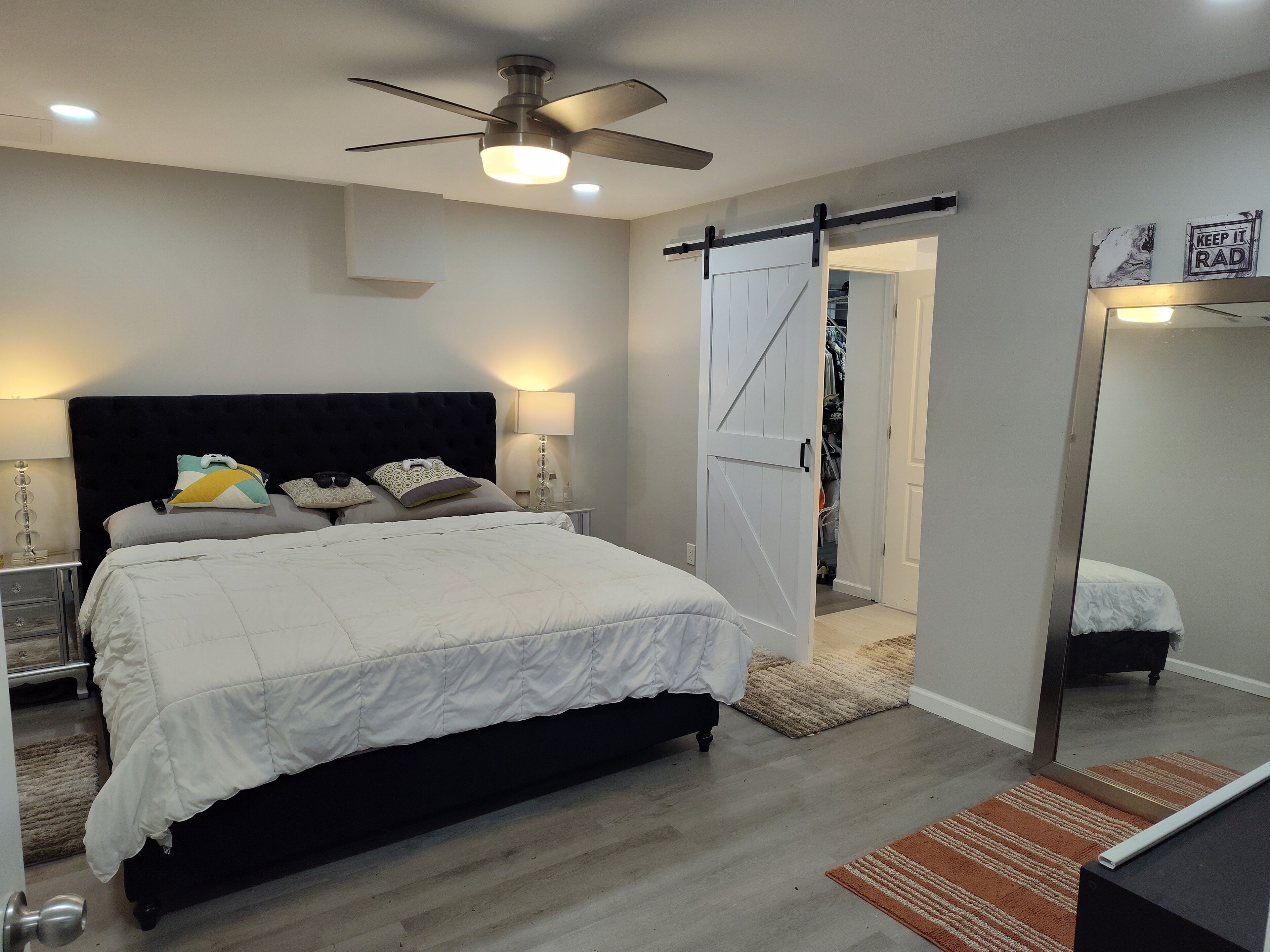 3-bedrooms in awesome Marietta Mansion with AC, WiFi pets allowed and parking 