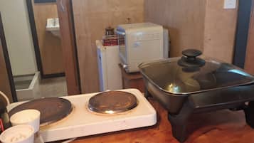 Fridge, oven, electric kettle, toaster