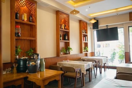 Interior. Jinggu Xiaohong Hotel