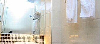 Hongye Business Hotel