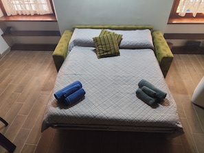 2 bedrooms, iron/ironing board, WiFi, bed sheets - Casa Ludovica in Trastevere in the heart of Rome a stone's throw from all the monuments (Roma)