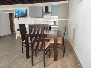 Dining - Casa Ludovica in Trastevere in the heart of Rome a stone's throw from all the monuments (Roma)