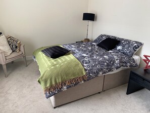 4 sovrum, strykjärn/strykbräda, gratis wi-fi och sängkläder