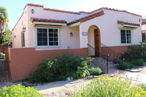 Exterior detail - Casa LoJo - a taste of old Paso in the heart of downtown. (Paso Robles)