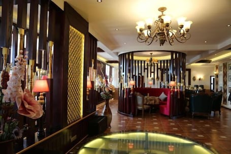 Interior. Dingyi Hotel Hongyuan