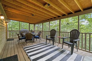 تناول الطعام بالخارج