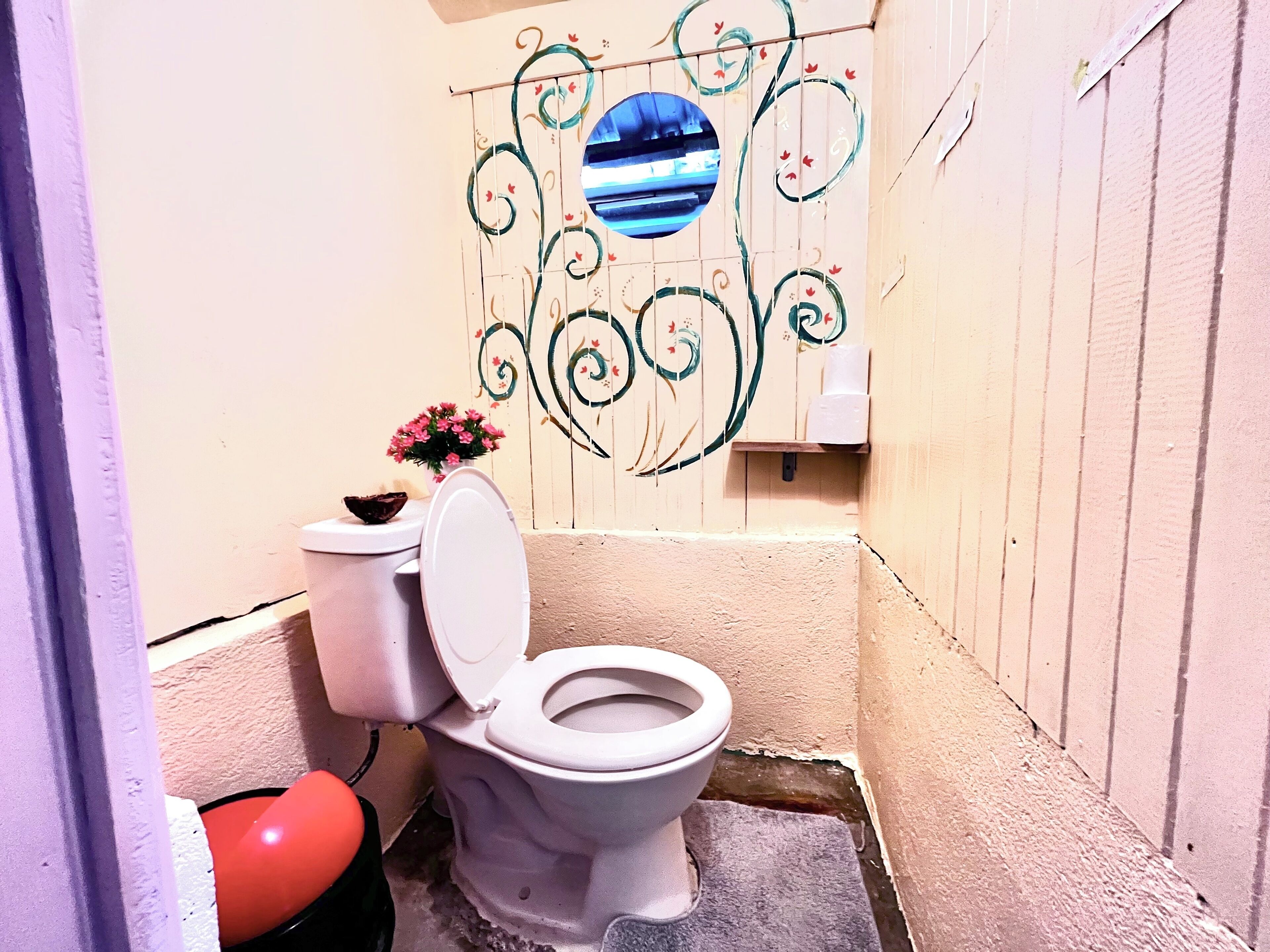 淋浴设施、毛巾、肥皂、洗发水