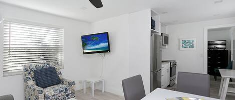 Classic Apartment | Living area | Flat-screen TV