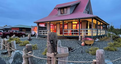 Gorgeous new Ocean View Studio Suite at The Cottage at the Cove Telegraph Cove