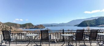 Luguhu Yangguang Clubhouse