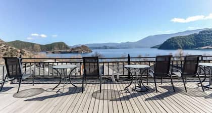 Luguhu Yangguang Clubhouse