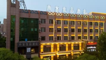 المنشأة من الخارج