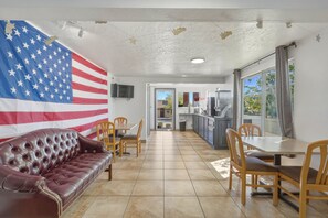 Reception - Patriot Stay Motel (Vernal)