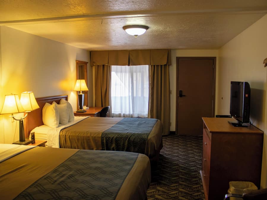 Desk, laptop workspace, free WiFi