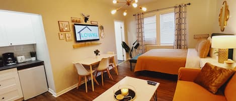 Desk, iron/ironing board, free WiFi, bed sheets