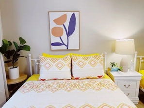 1 bedroom, free WiFi, bed sheets