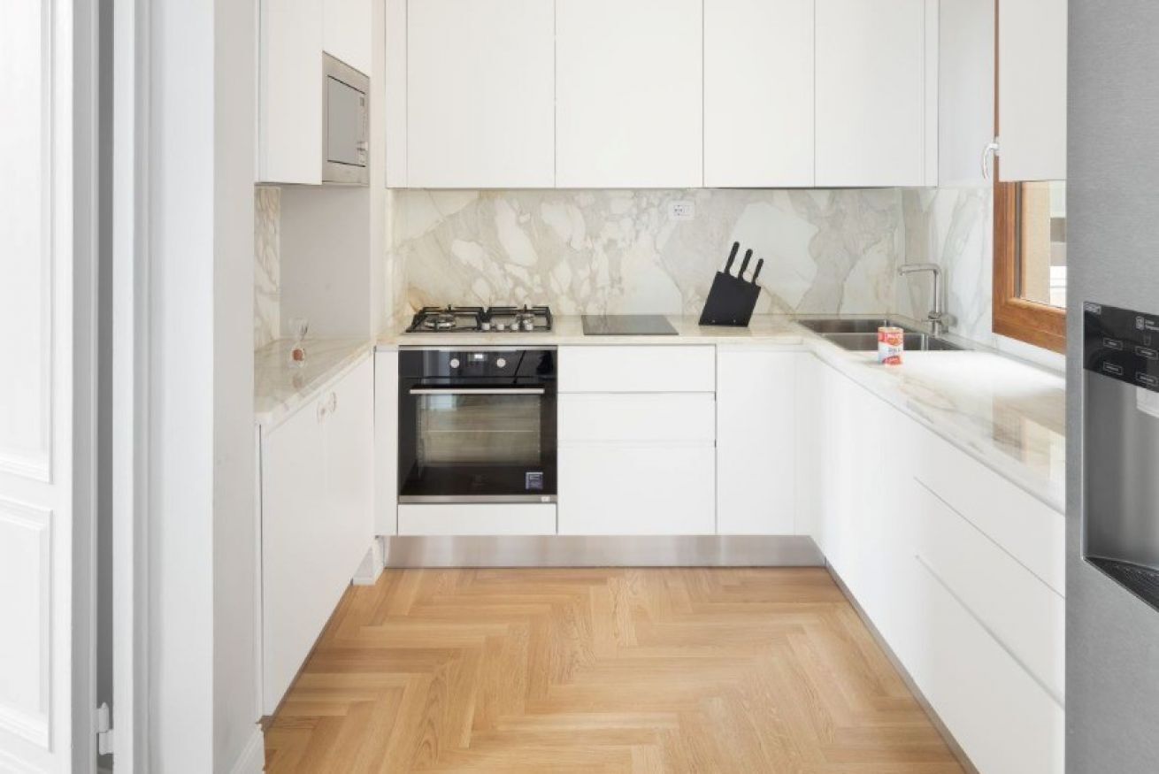 Frigorífic, microones, forn i placa de cuina 