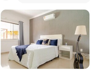 2 habitaciones, tabla de planchar con plancha, wifi y ropa de cama 