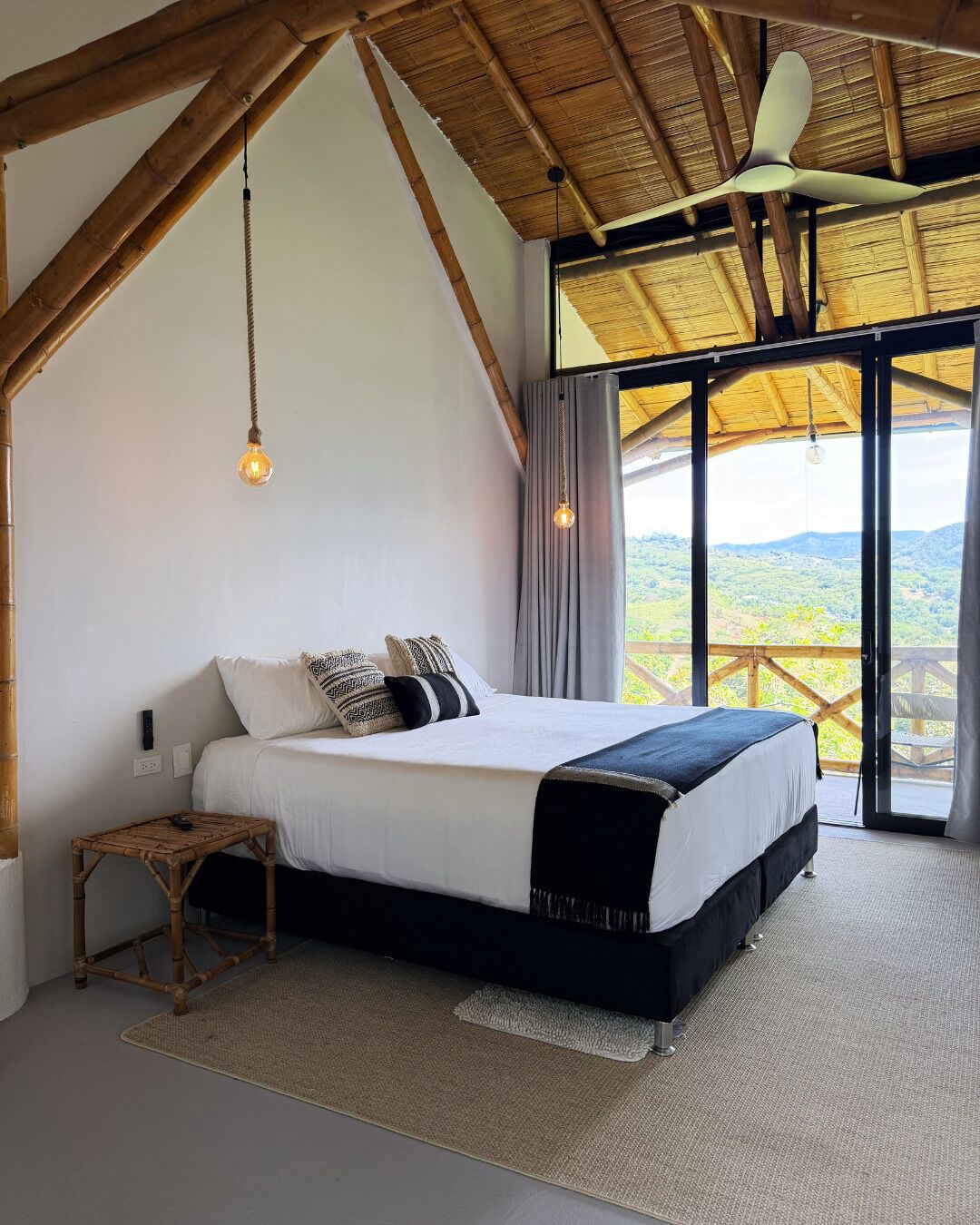 Basic-Suite, Balkon, Bergblick