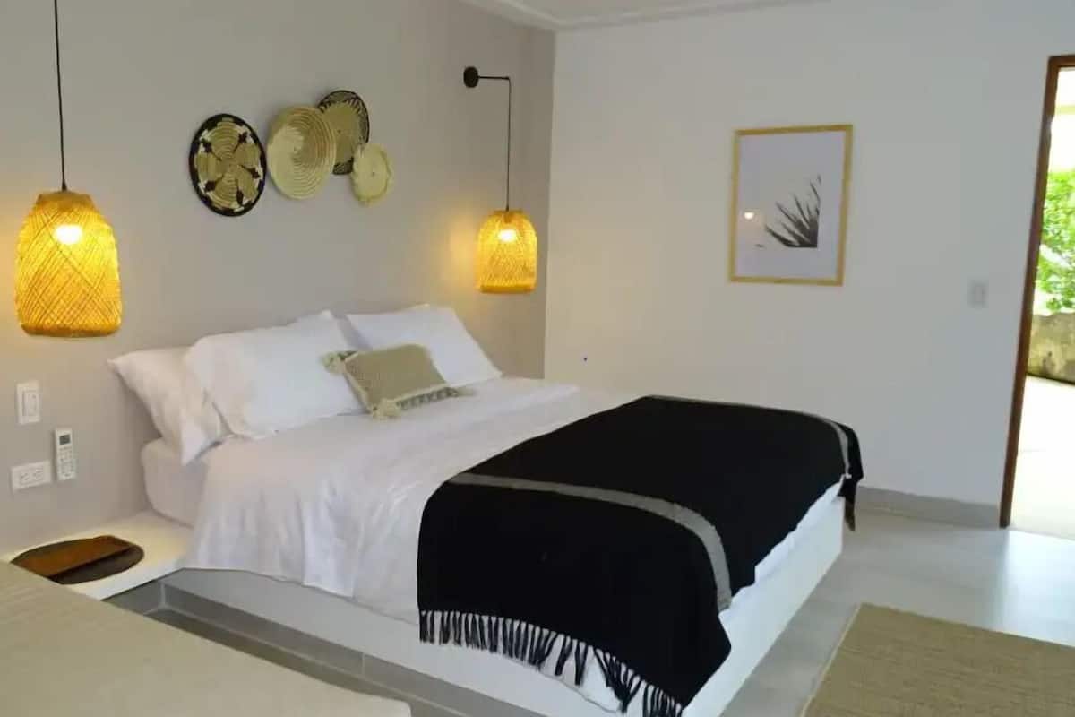 Suite Acacios | 1 bedroom, in-room safe, soundproofing, free WiFi