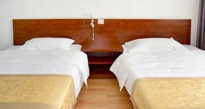Junyi Chain Hotel
