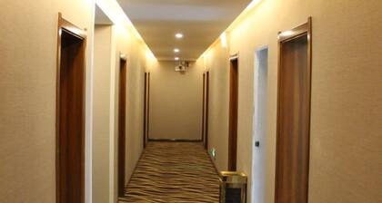 Huashan Hualong Hotel