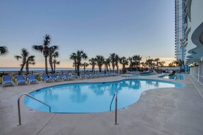 Piscine intérieure, piscine chauffée