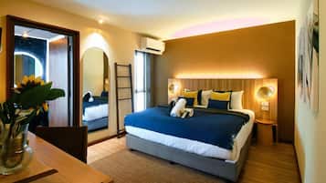 1 bedroom, in-room safe, desk, blackout drapes