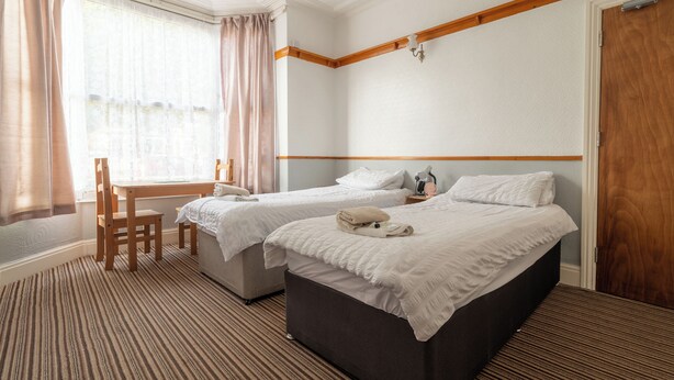 Unclassified image, 1 of 20, button - Moonside Rooms (Skegness)