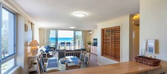 Beachfront two storey penthouse apartment. Family friendly. Spectacular views!