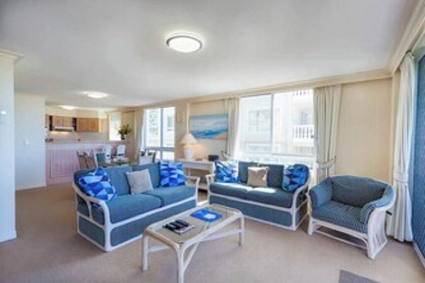 Beachfront Two Storey Penthouse Apartment. Family Friendly. Spectacular Views! - Broadbeach