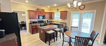 Stylish 4BD/2.5BTH home in METRO ATLANTA